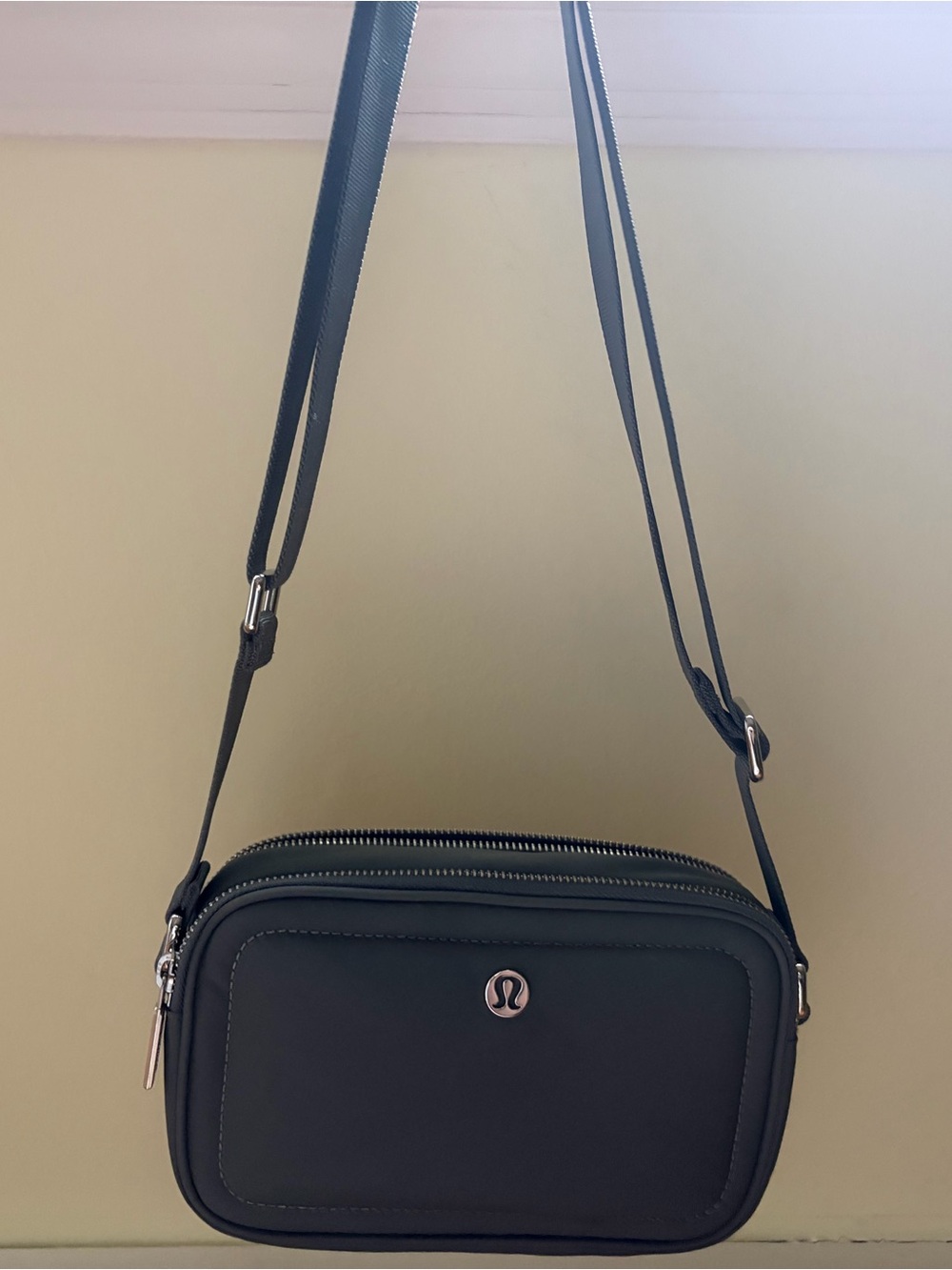 lululemon athletica Bag - Olive Gray - Picture 2 of 3